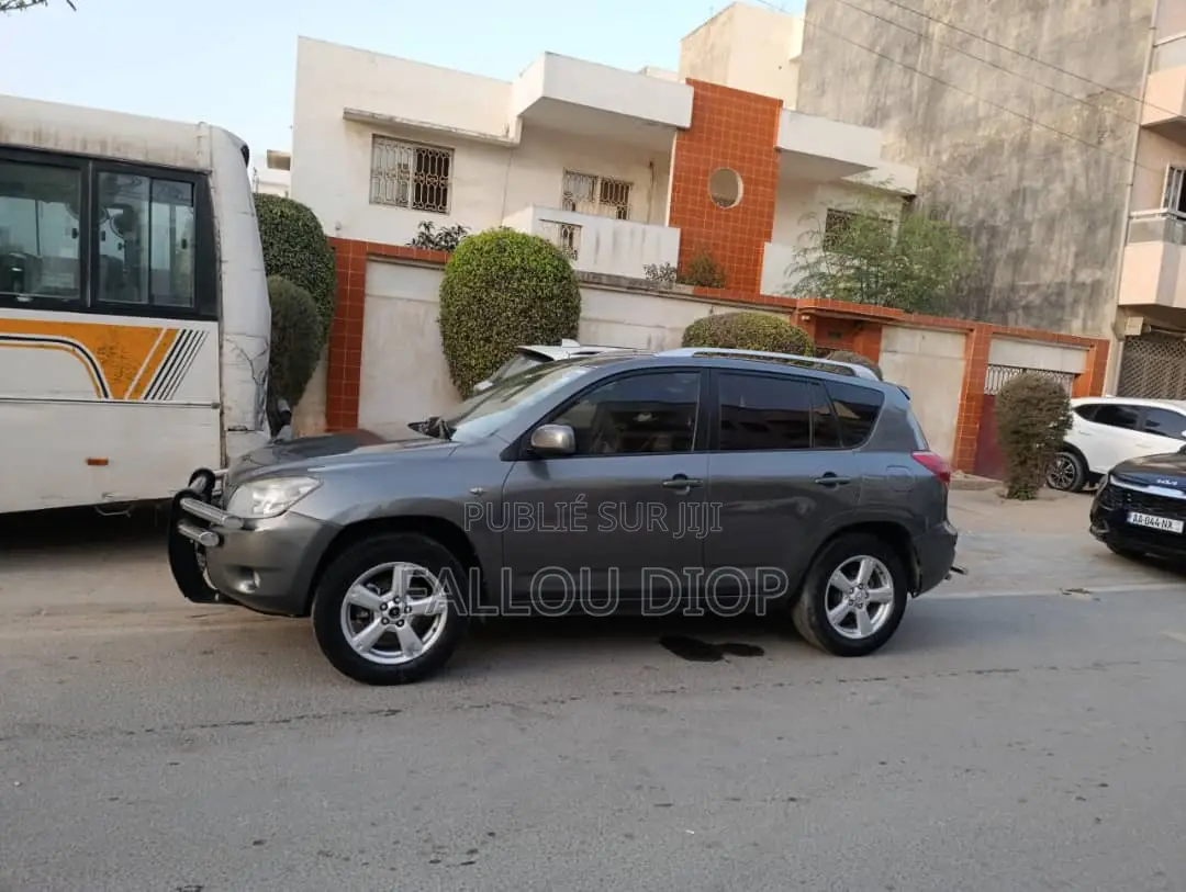 Toyota RAV4 2008 Noir