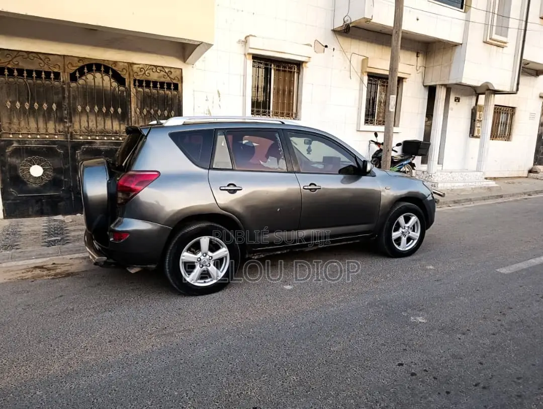 Toyota RAV4 2008 Noir