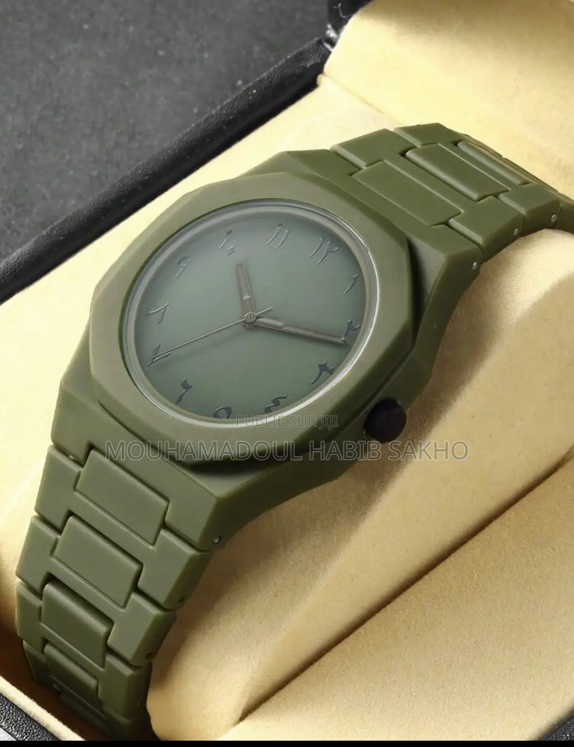 Accessoires Tendance : Montres, Lunettes, À Petit Prix