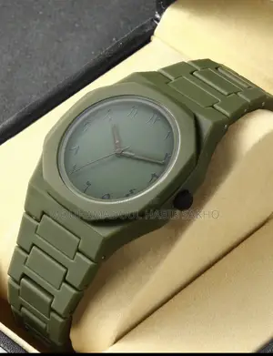 Accessoires Tendance : Montres, Lunettes, À Petit Prix