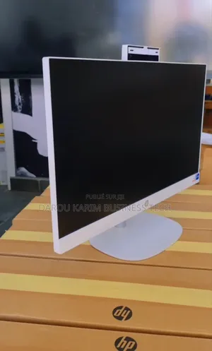 Nouveau HP ProOne 240 G10 All-in-One 16GB Intel Core i7 SSD 512GB