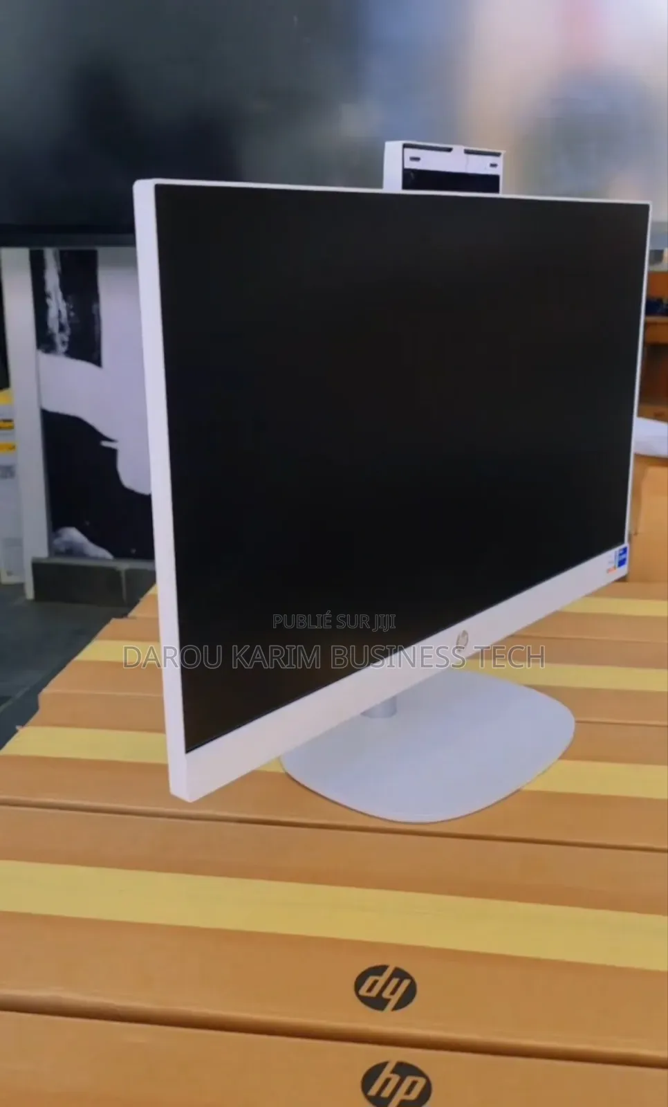 Nouveau HP ProOne 240 G10 All-in-One 16GB Intel Core i7 SSD 512GB