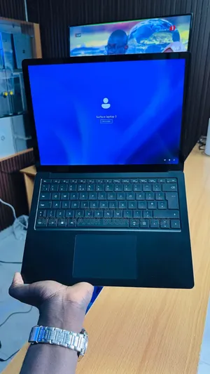 Nouveau Microsoft Surface Laptop 3 8GB Intel Core i5 SSD 256GB