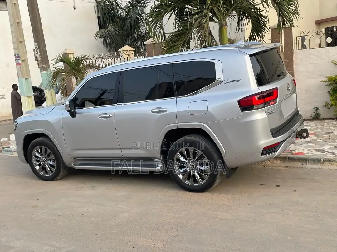 Toyota Land Cruiser Prado 2022 Gris