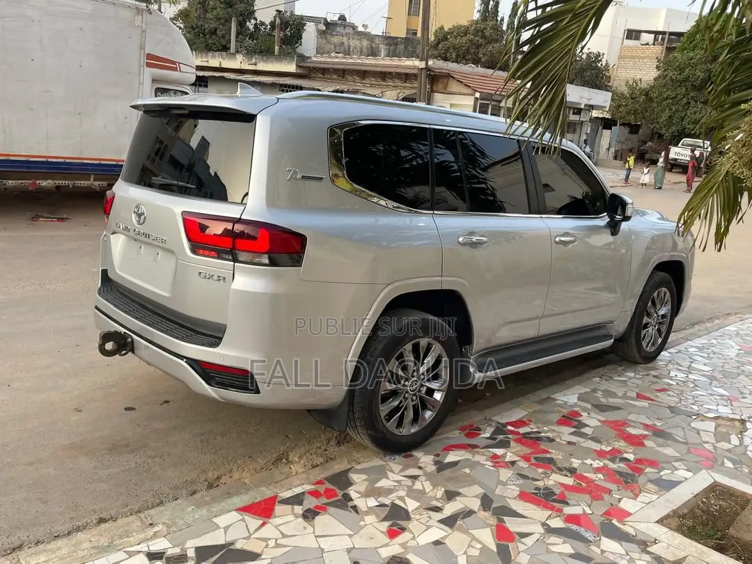 Toyota Land Cruiser Prado 2022 Gris
