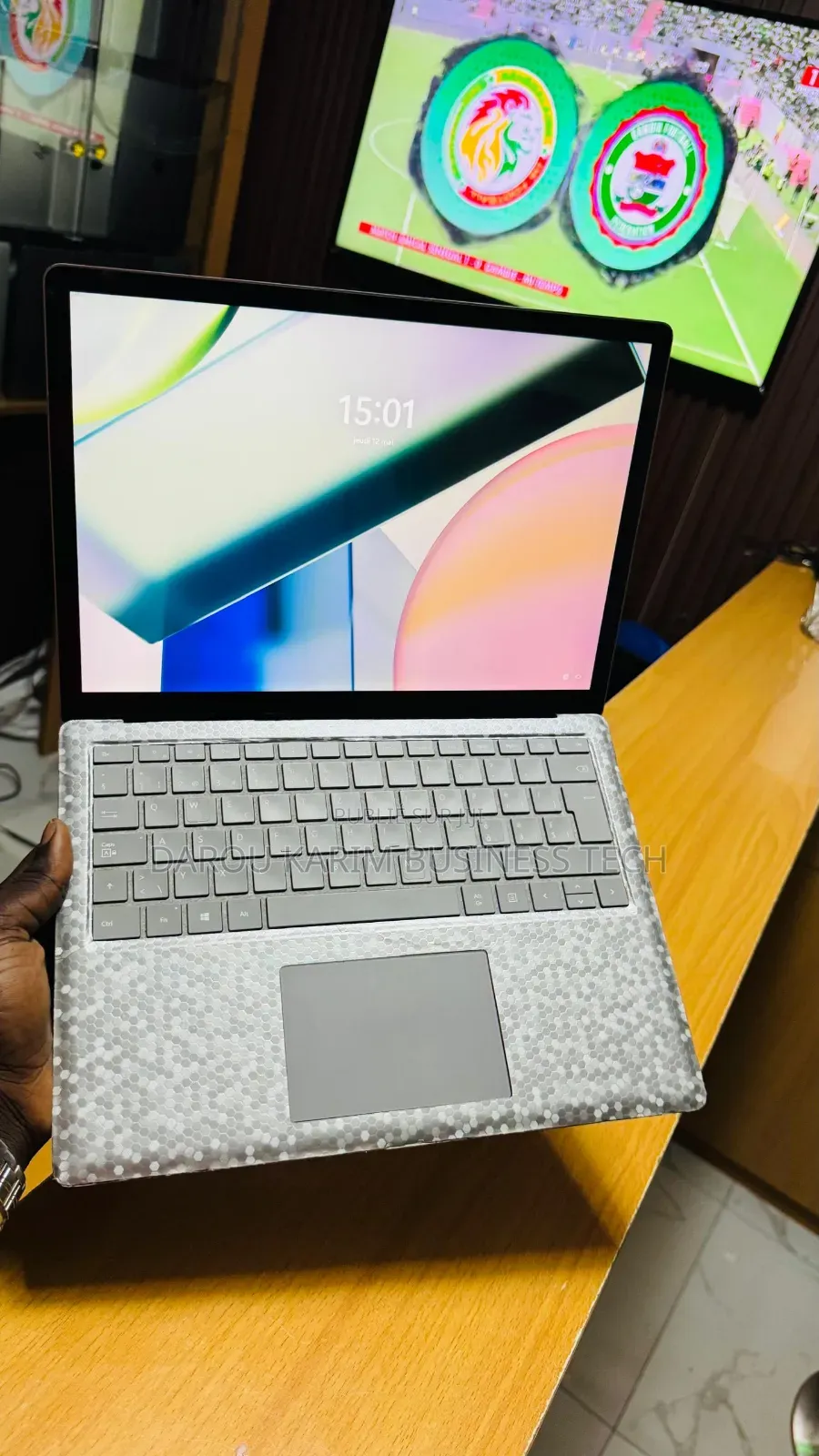 Nouveau Microsoft Surface Laptop 2 16GB Intel Core i7 SSD 512GB