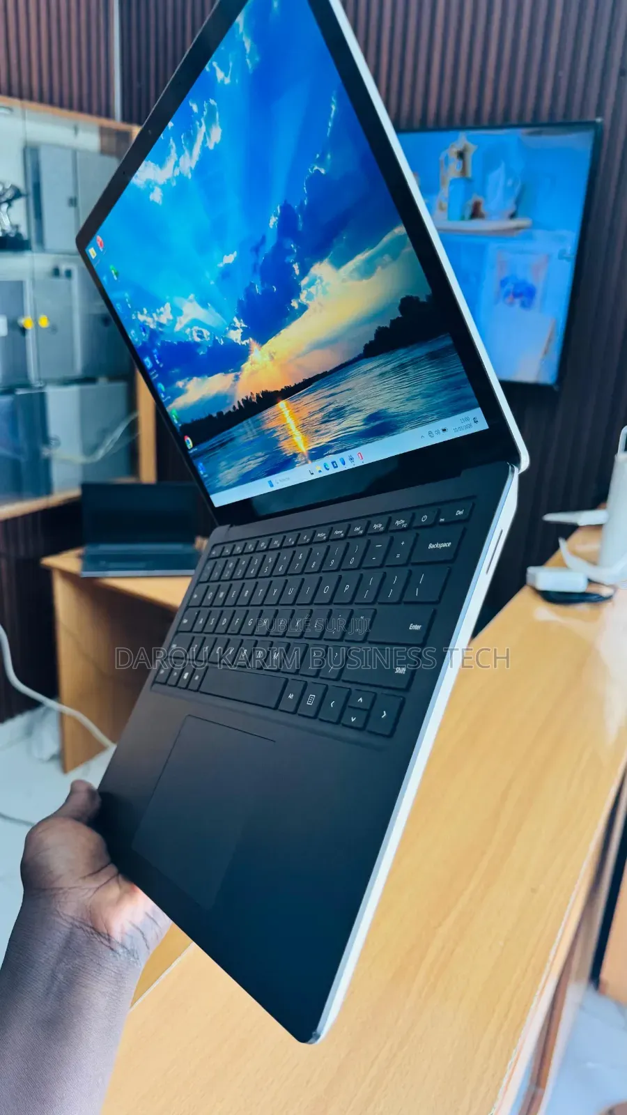 Nouveau Microsoft Surface Laptop 4 8GB Intel Core i5 SSD 256GB