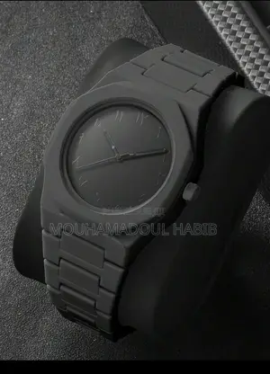 Montre Polycarbonate À Cadran Arabe