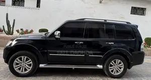 Mitsubishi Pajero 2021 Noir