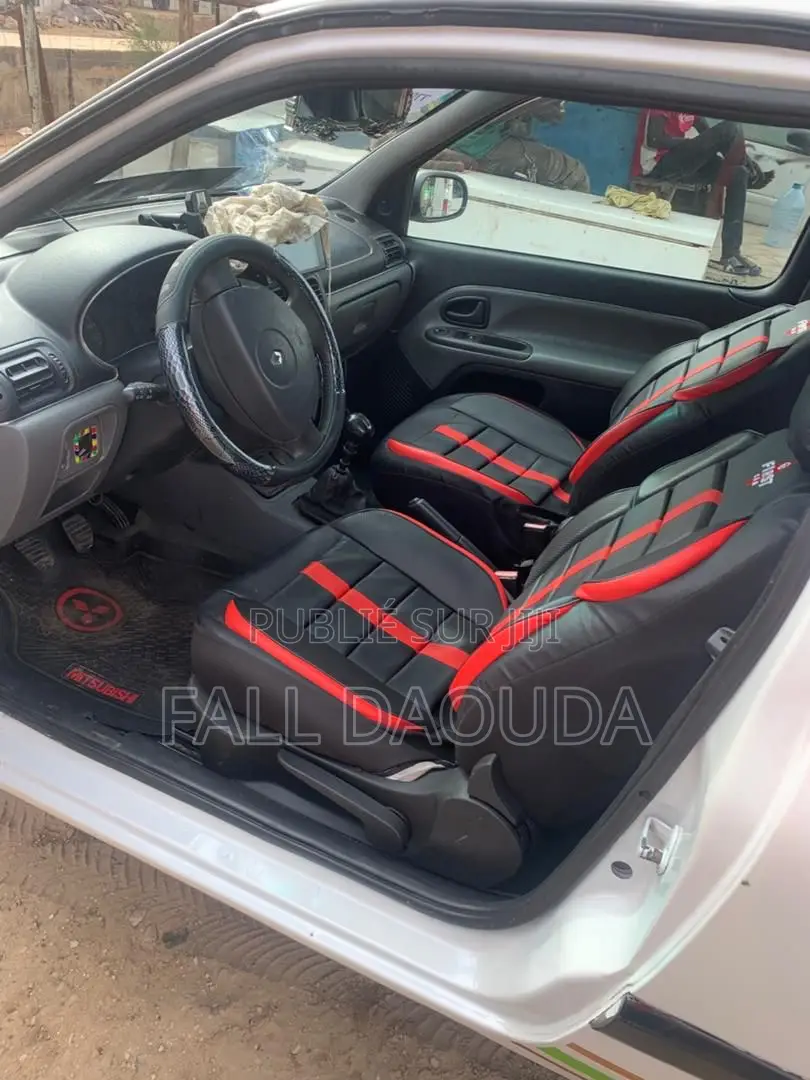 Renault Clio 2010 Blanc