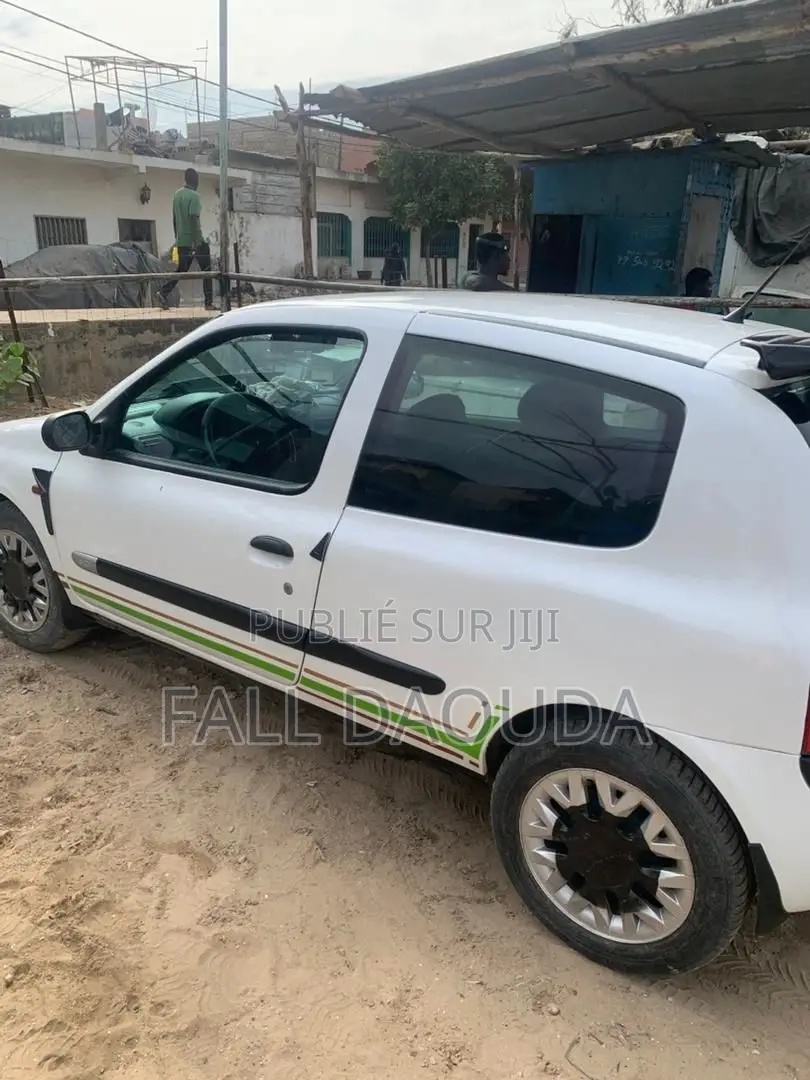 Renault Clio 2010 Blanc