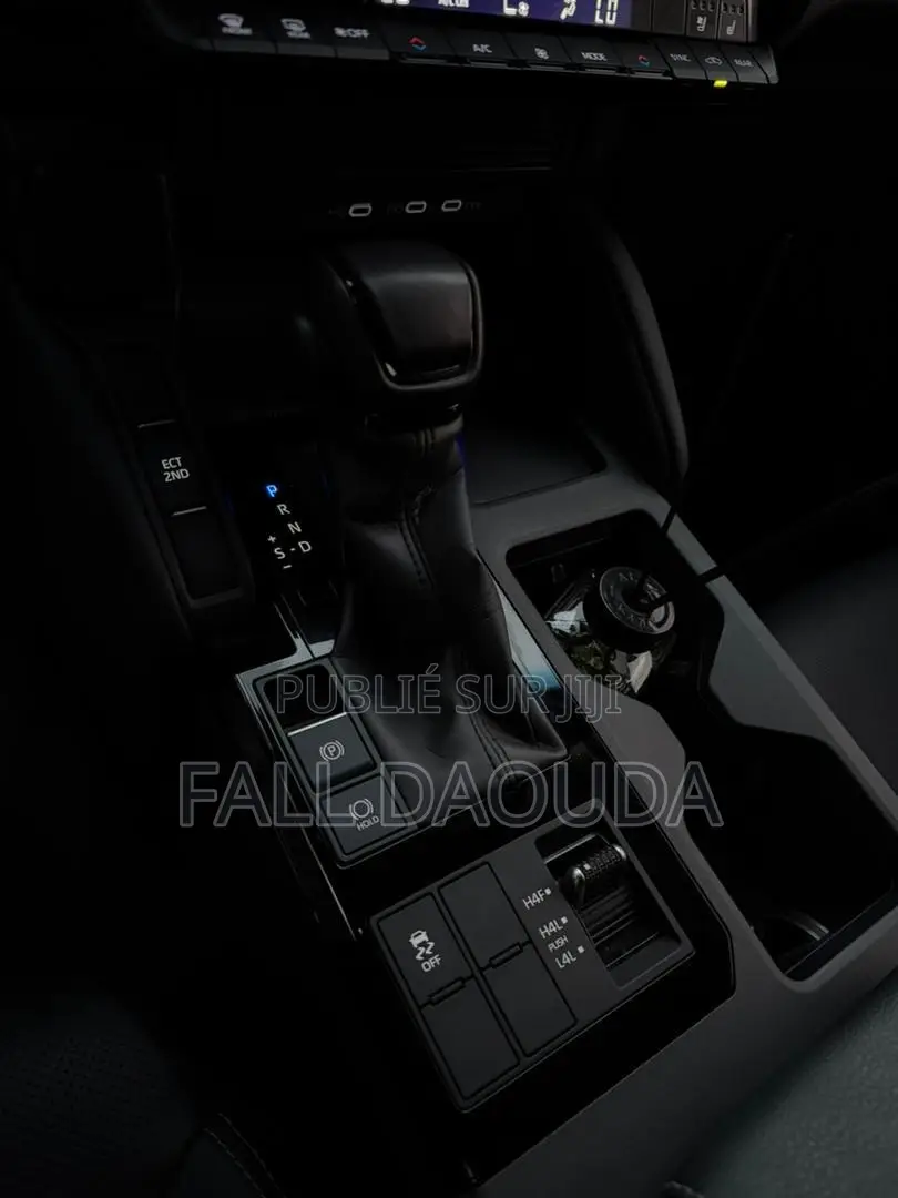 Toyota Land Cruiser Prado 2025 Noir