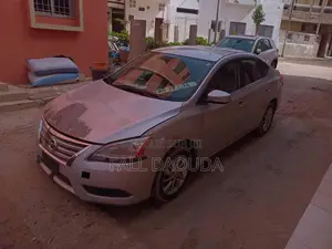 Nissan Sentra 2015 Gris