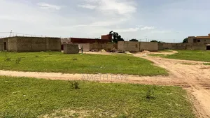 J'ai Des Terrain À Vendre À Mbour De 500m2