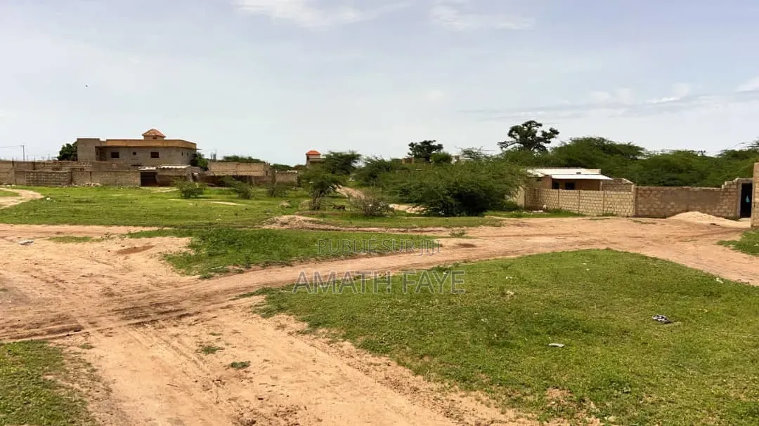 J'ai Des Terrain À Vendre À Mbour De 500m2