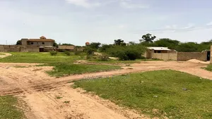 J'ai Des Terrain À Vendre À Mbour De 500m2