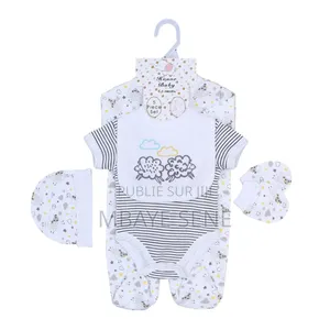 Ensemble Bébé 5 Pièces Confortable Et Élégant