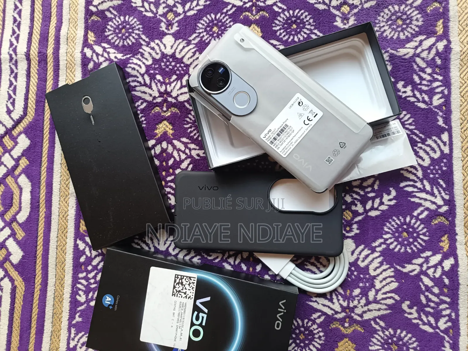 Nouveau Vivo V50 512 GB Gris