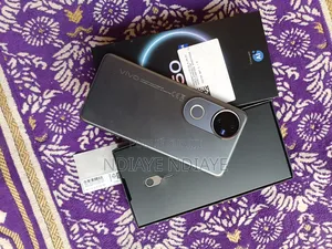 Nouveau Vivo V50 512 GB Gris