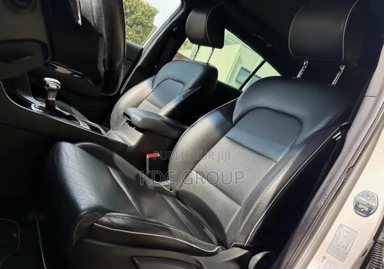 Kia Sportage 2018 Blanc cassé