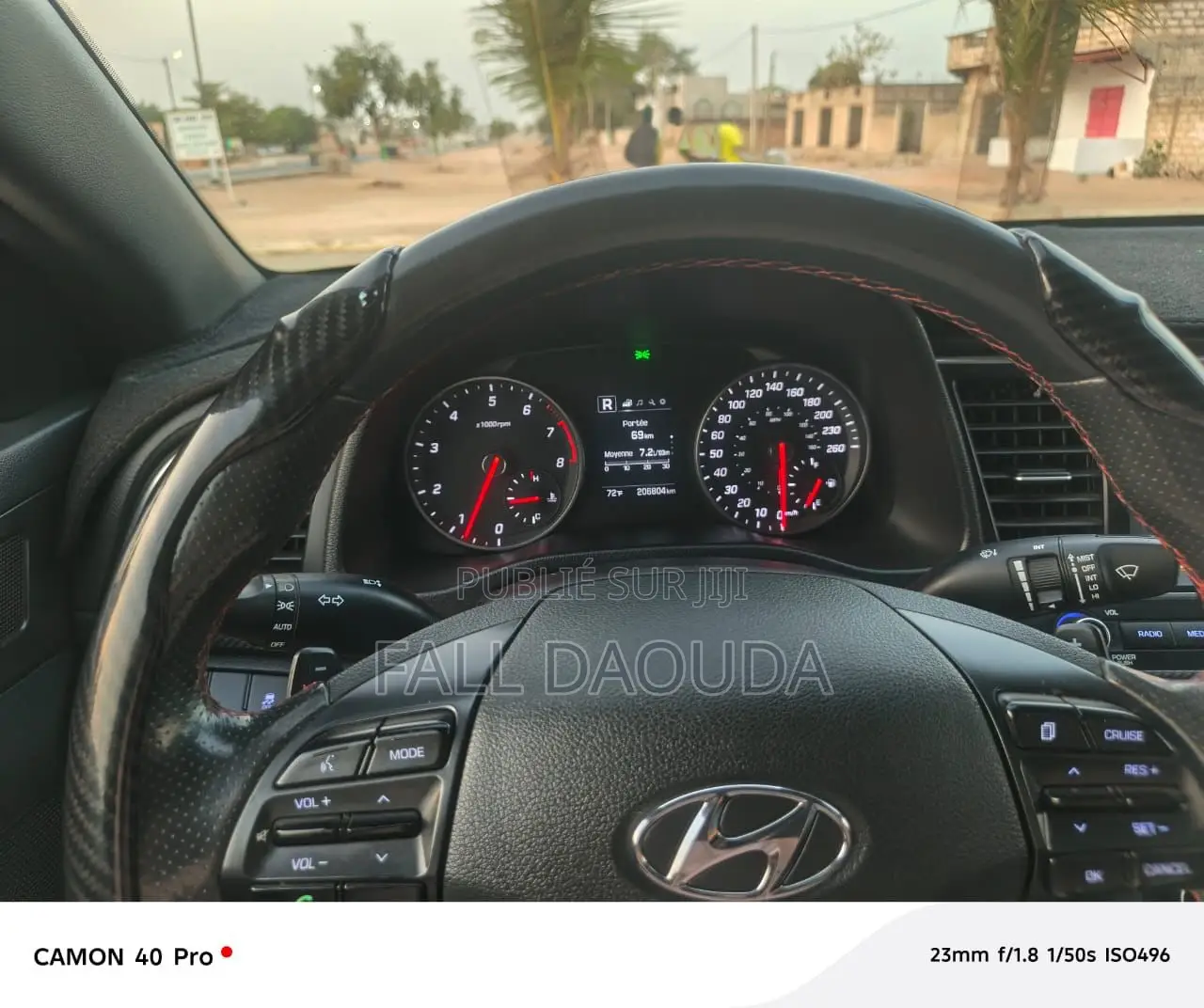 Hyundai Elantra 2018 Jaune