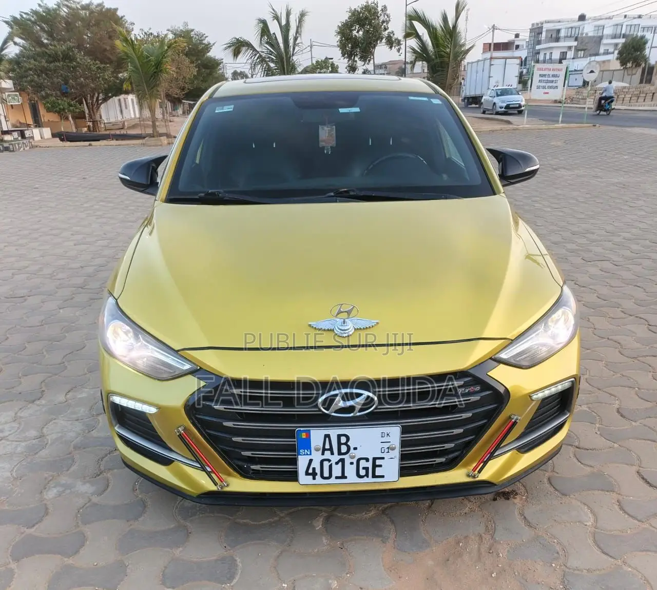 Hyundai Elantra 2018 Jaune