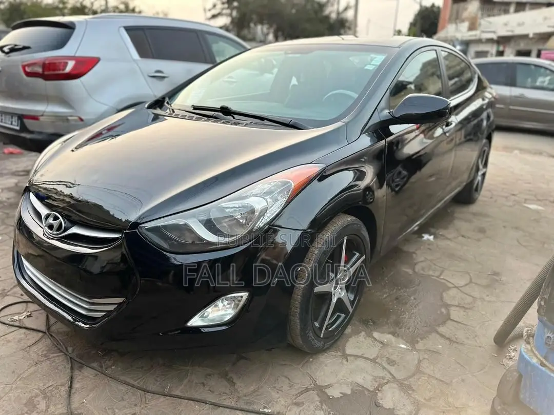 Hyundai Elantra 2012 Noir