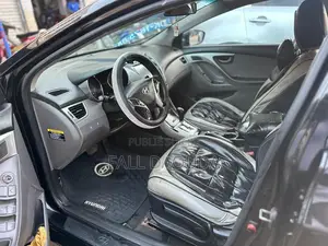 Hyundai Elantra 2012 Noir