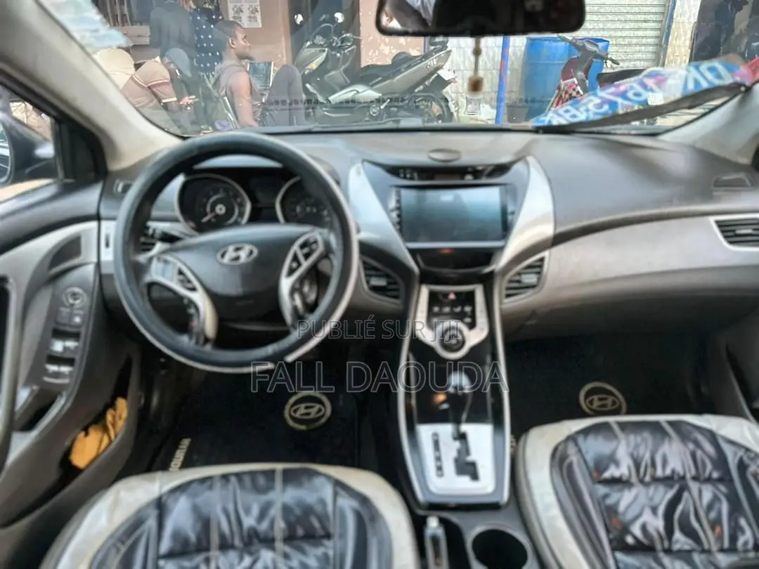 Hyundai Elantra 2012 Noir