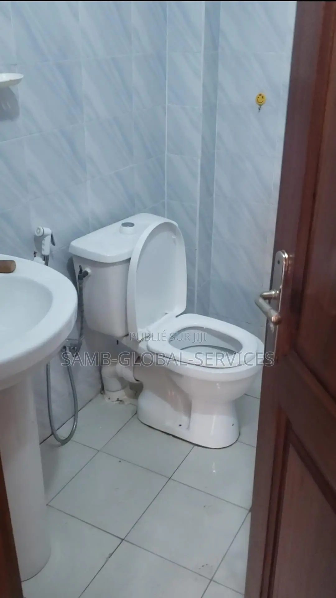 2chbre Appartement dans Yoff à Louer