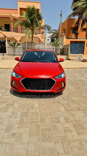 Hyundai Elantra Limited Sedan FWD (2.0L 4cyl 6A) 2017 Orange