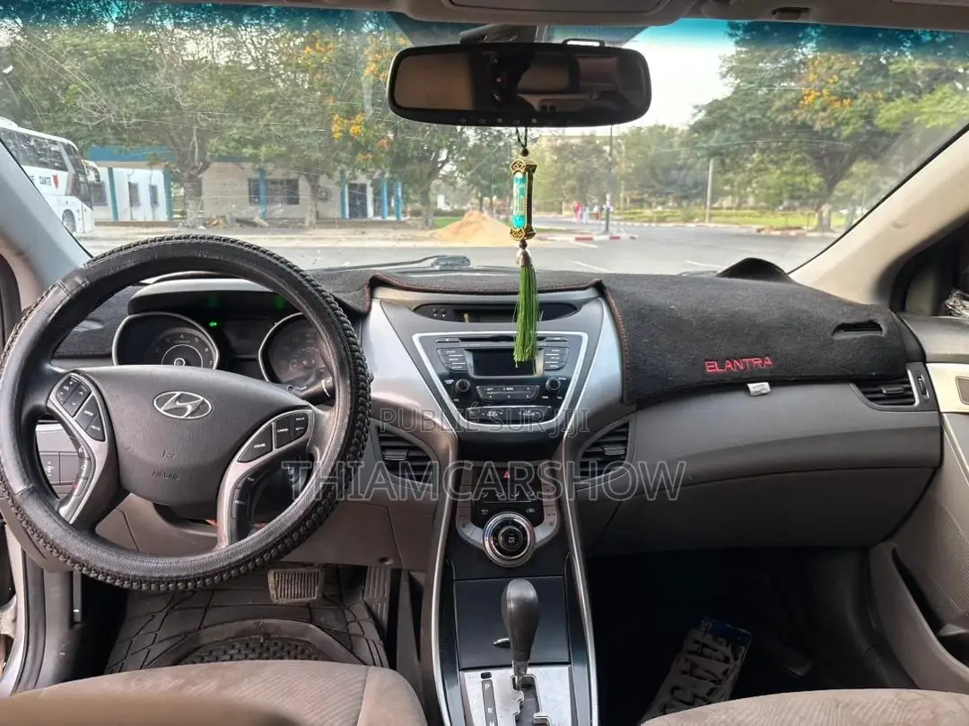 Hyundai Elantra 2013 Gris