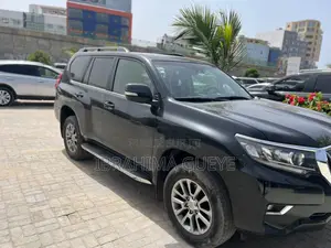 Toyota Land Cruiser 2018 Noir
