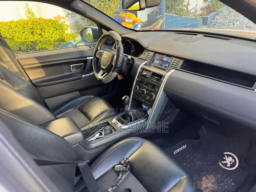 Land Rover Discovery 2017 Blanc