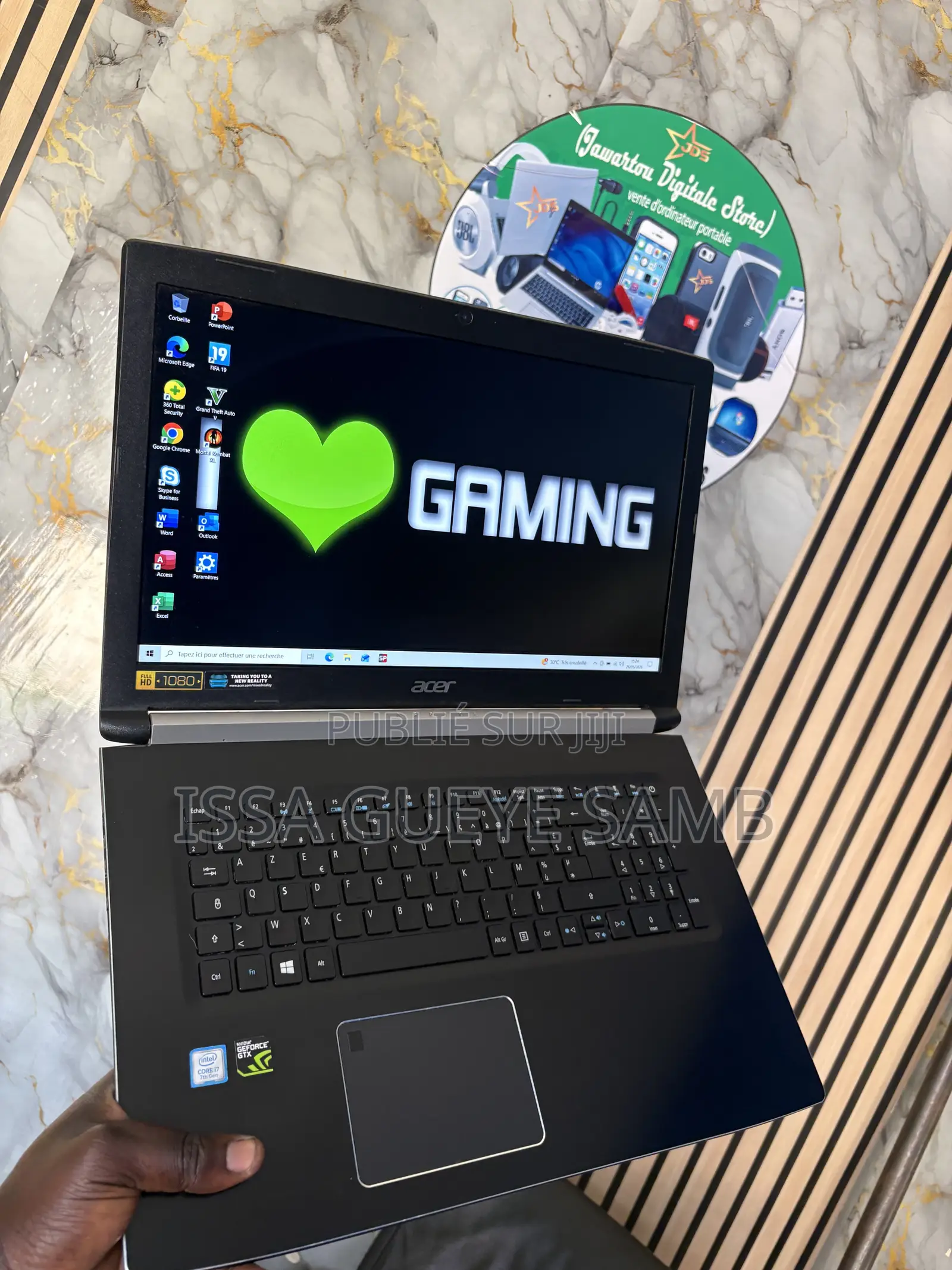 Ordinateur portable Acer Aspire 1 8GB Intel Core i7 HDD 1T