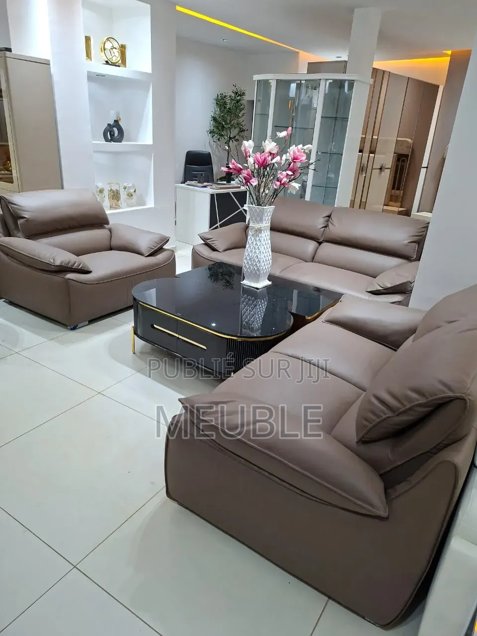 Salon 7 Places