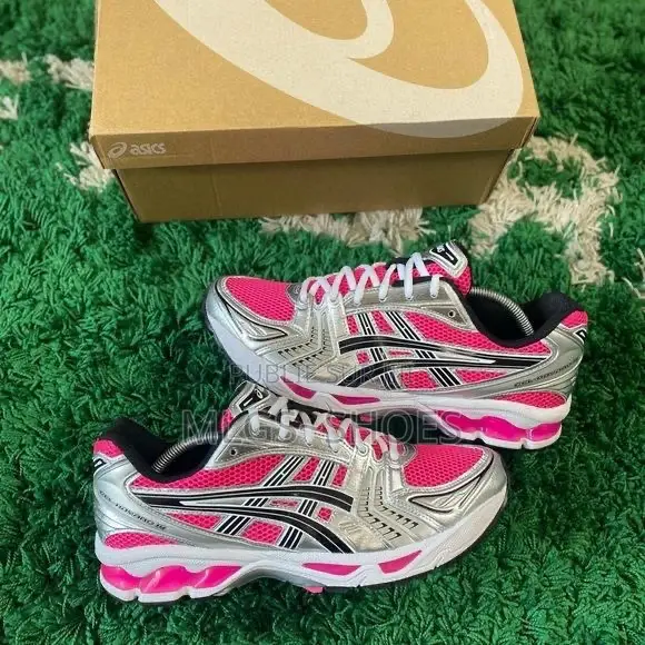 Asics Kayano 14