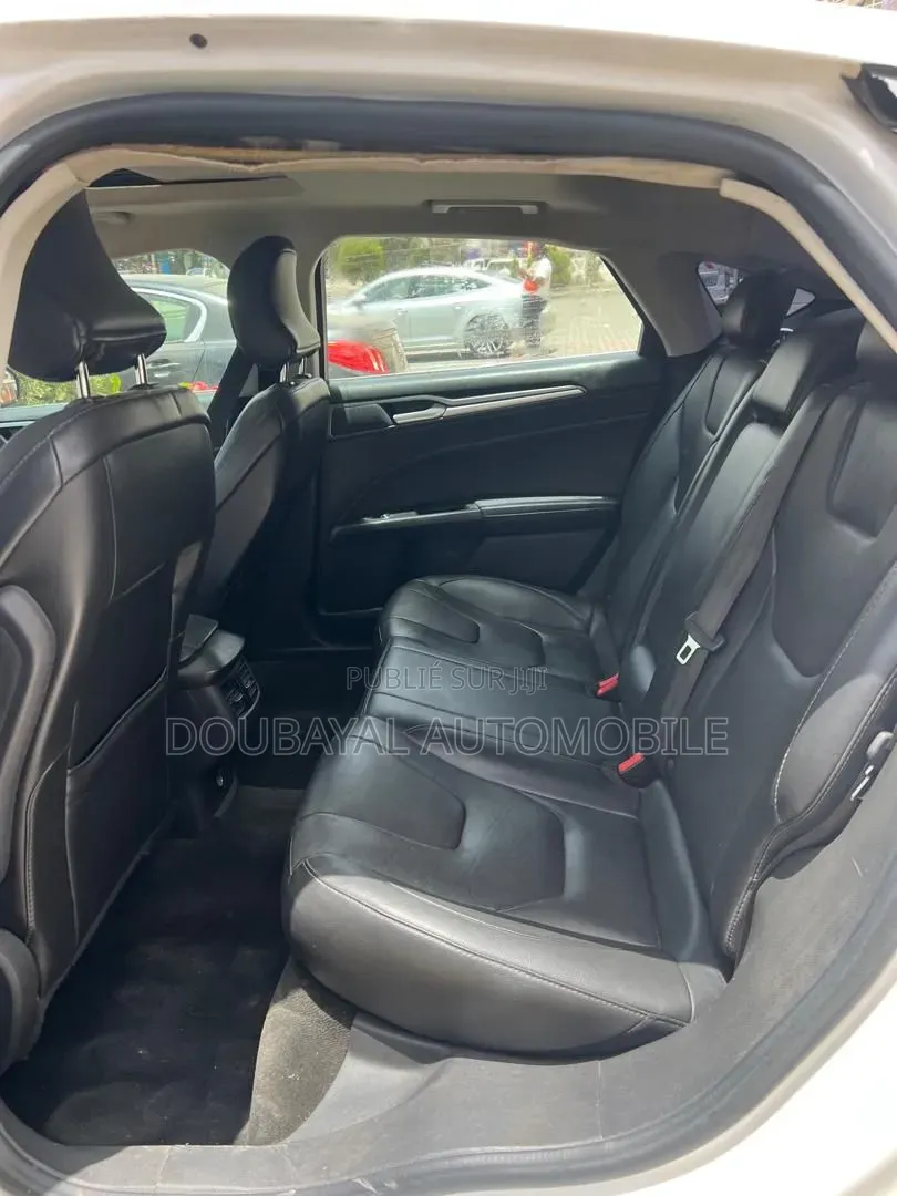 Ford Fusion 2016 Blanc