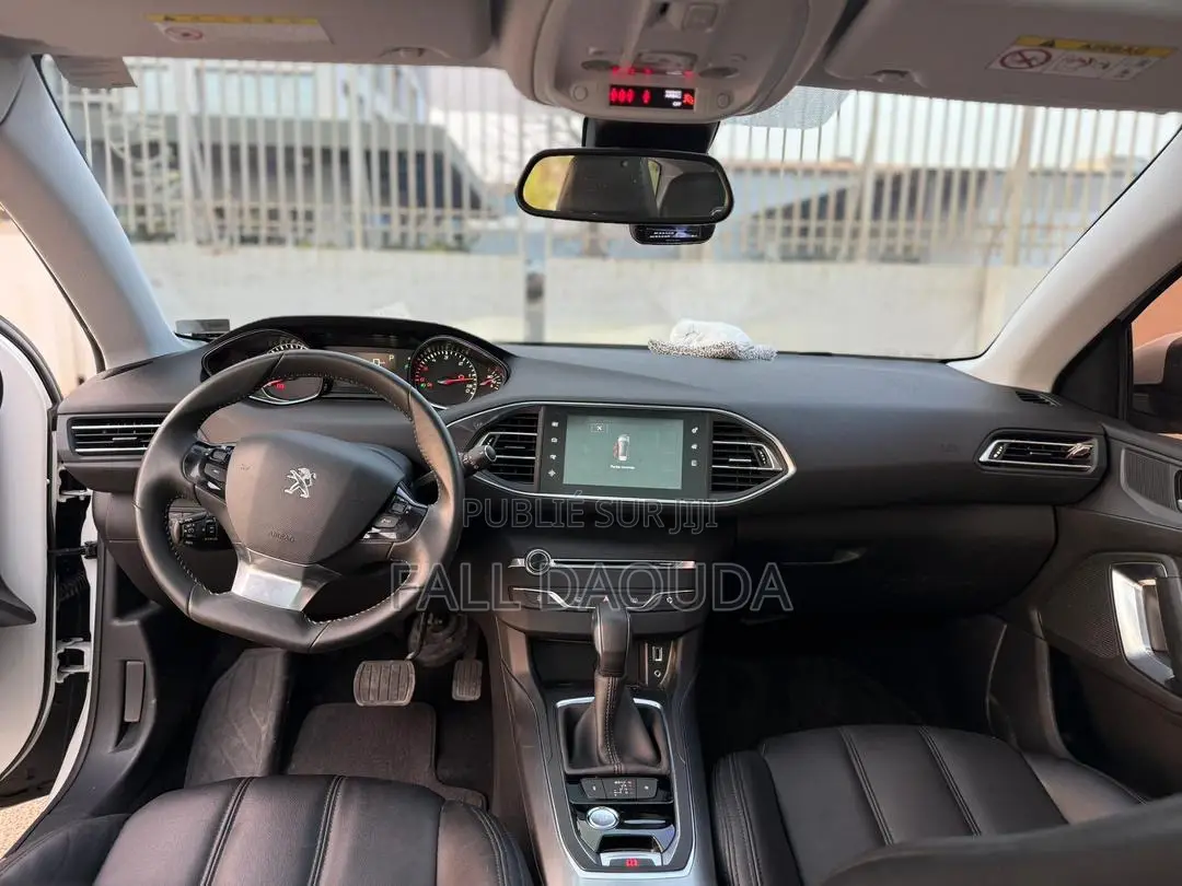 Peugeot 308 2016 Blanc