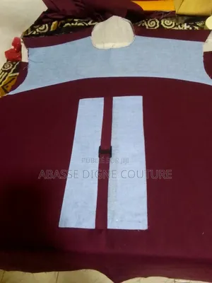 Costume Africain À Base De Coton