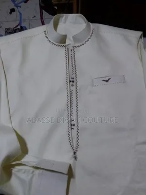 Costume Africain À Base De Coton