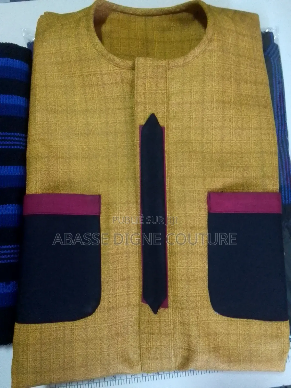 Costume Africain À Base De Coton