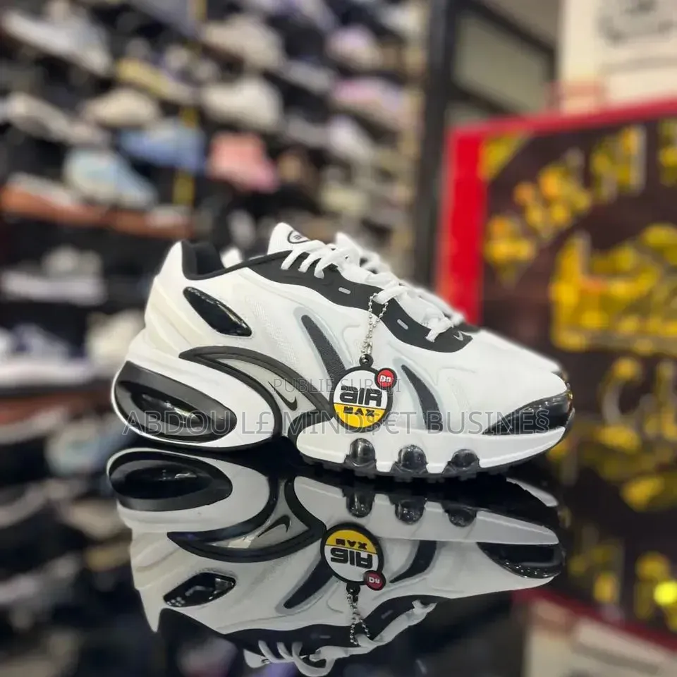 Nike Dn Noir Et Blanc Disponible