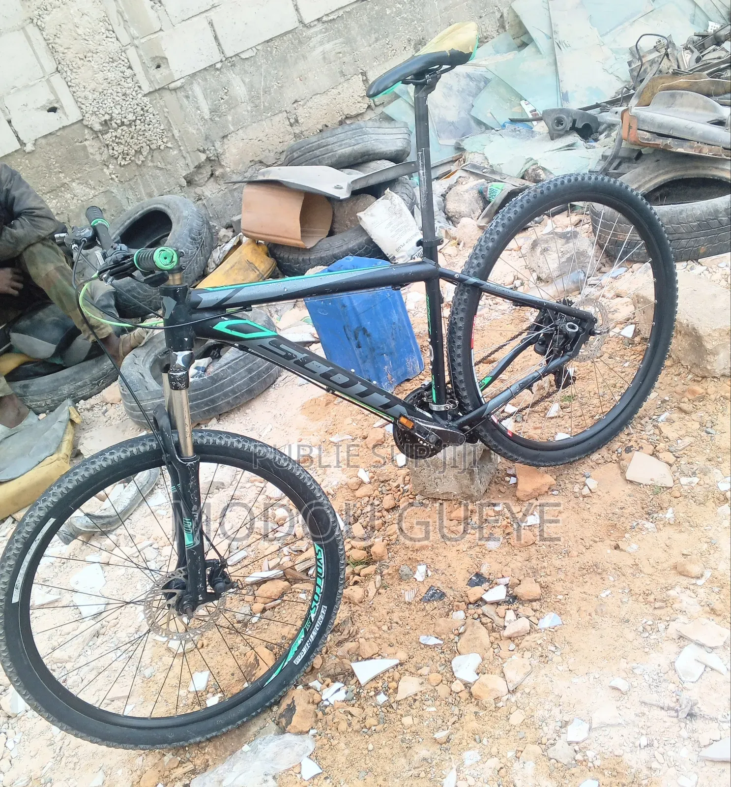 Vélo VTT À Vendre
