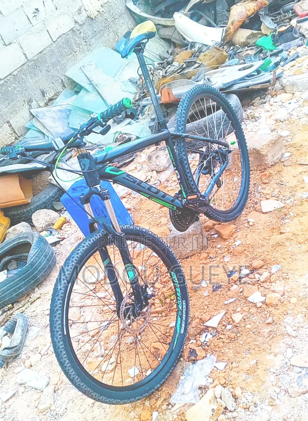 Vélo VTT À Vendre