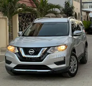 Nissan Rogue 2017 Gris