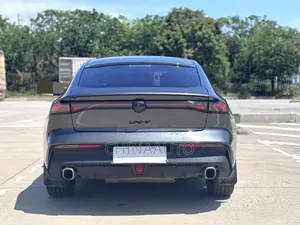 Changan UNI-V 1.5 Petrol FWD 2022 Gris