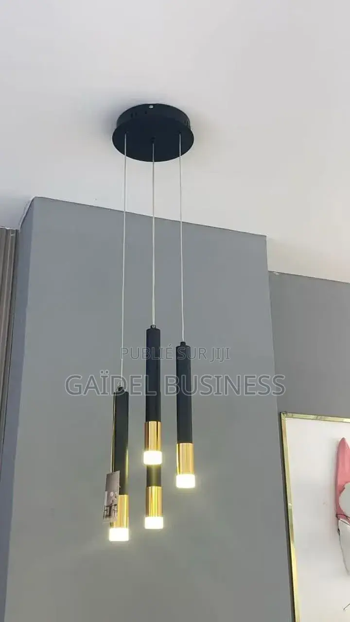 Lustre Led Contemporain – Silhouette Ondulée Et Cœur en Cristal**