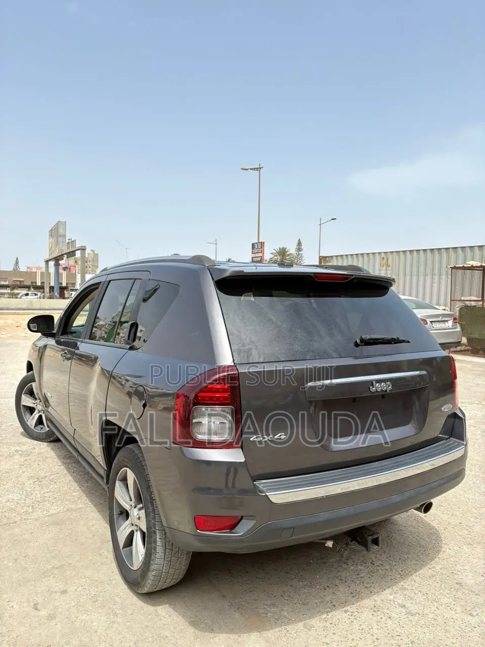 Jeep Boussole 2016 Gris