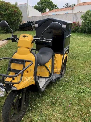 Honda CB 2017 Jaune